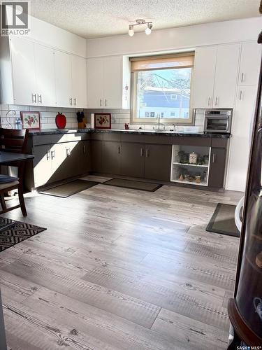452 Mountview Road, Yorkton, SK - Indoor Photo Showing Kitchen With Double Sink