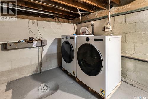 117 U Avenue S, Saskatoon, SK - Indoor Photo Showing Laundry Room