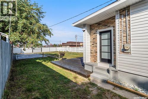 117 U Avenue S, Saskatoon, SK - Outdoor