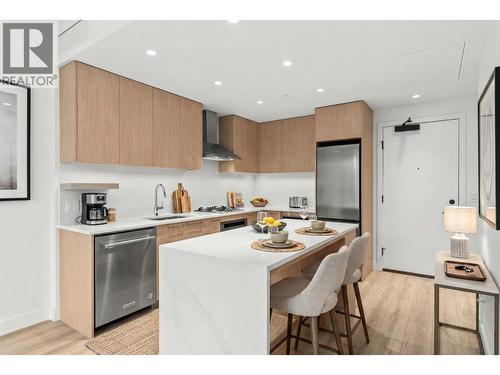 3051 Abbott Street Unit# 308  Kelowna, BC V1Y 1G9