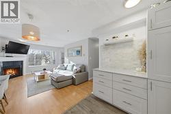 303 1433 E 1ST AVENUE  Vancouver, BC V5N 1A4