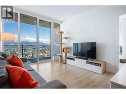 3205 567 CLARKE ROAD  Coquitlam, BC V3J 0K7