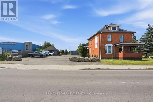 1360 Rymal Road E, Hamilton, ON 