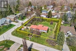 1 WESTVIEW CRESCENT  Hamilton, ON L8B 0E4