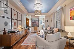 142 BELLWOODS AVENUE  Toronto, ON M6J 2P4