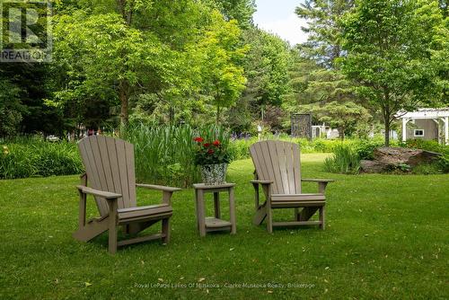 43 Maple St, Seguin, ON - Outdoor With Backyard