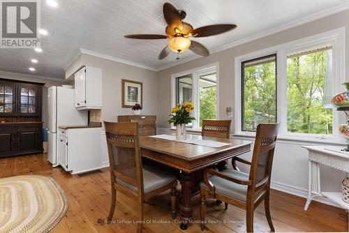 43 Maple St, Seguin, ON - Indoor Photo Showing Dining Room