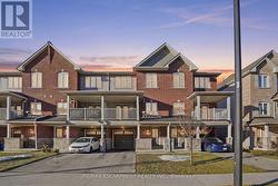 13 HISCOTT DRIVE  Hamilton, ON L8B 0A2