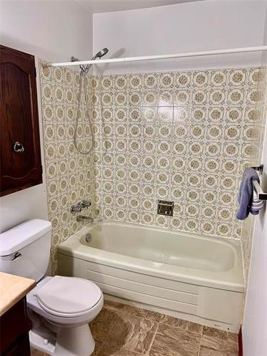 69 Red Oak Dr, Winnipeg, MB 