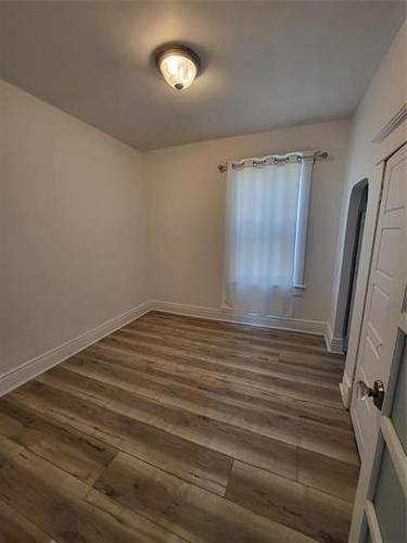 422 Burrows Ave, Winnipeg, MB 