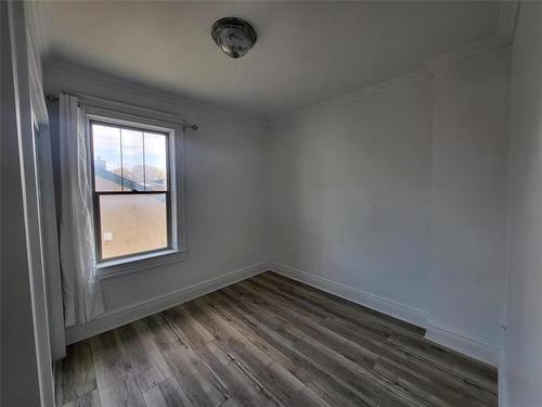 422 Burrows Ave, Winnipeg, MB 