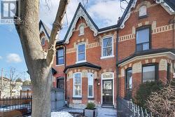 53 ROBINSON STREET  Toronto, ON M6J 1L4