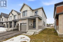 1132 SPOOR STREET  Ottawa, ON K2K 1X7