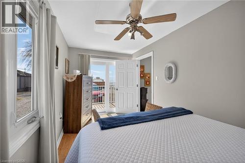 87 Lakeshore Road, Haldimand, ON - Indoor Photo Showing Bedroom