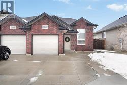 3122 VIOLA CRESCENT  Windsor, ON N8N 0A1
