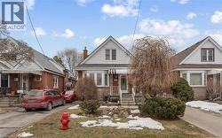 193 HUXLEY Avenue S  Hamilton, ON L8K 2R2