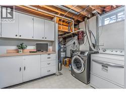 Laundry down - 