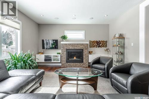 1307 Jackson Avenue, Saskatoon, SK - Indoor Photo Showing Living Room With Fireplace