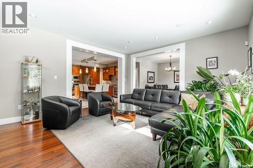 1307 Jackson Avenue, Saskatoon, SK - Indoor Photo Showing Living Room