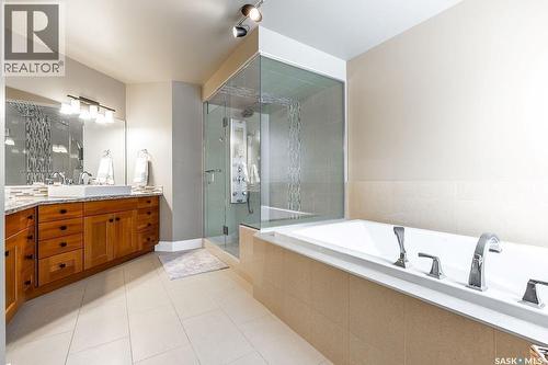 1307 Jackson Avenue, Saskatoon, SK - Indoor Photo Showing Bathroom
