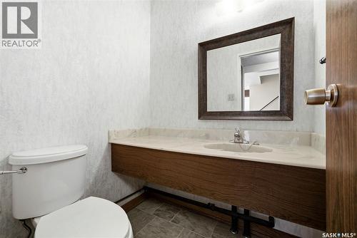 1615 23Rd Avenue, Regina, SK - Indoor Photo Showing Bathroom