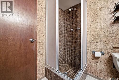 1615 23Rd Avenue, Regina, SK - Indoor Photo Showing Bathroom