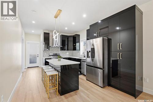 711 Nightingale Road, Saskatoon, SK - Indoor Photo Showing Kitchen With Upgraded Kitchen