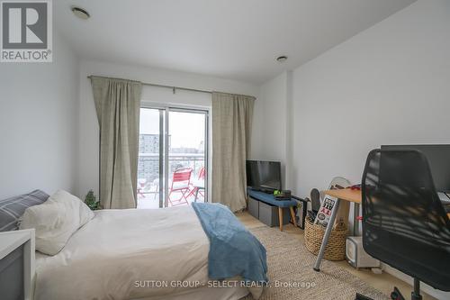 903 - 544 Talbot Street, London East (East E), ON - Indoor Photo Showing Bedroom