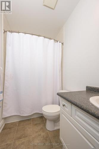 903 - 544 Talbot Street, London East (East E), ON - Indoor Photo Showing Bathroom