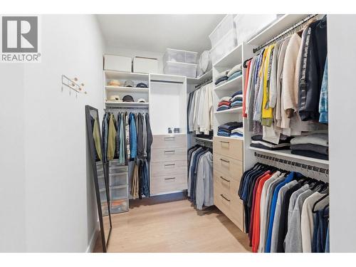 940 Bull Crescent, Kelowna, BC - Indoor With Storage