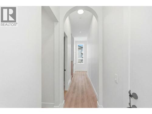 940 Bull Crescent, Kelowna, BC - Indoor Photo Showing Other Room