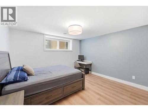 940 Bull Crescent, Kelowna, BC - Indoor Photo Showing Bedroom