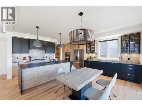 940 Bull Crescent, Kelowna, BC - Indoor