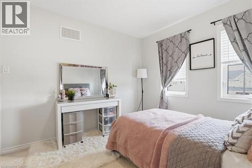 162 West Oak Trail, Kitchener, ON - Indoor Photo Showing Bedroom