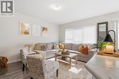 162 West Oak Trail, Kitchener, ON - Indoor Photo Showing Living Room