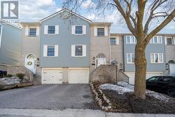 21 - 21 HARMONY CIRCLE  Bradford West Gwillimbury, ON L3Z 2T7