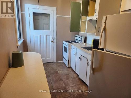 2nd floor kitchenette - 479 Main Street E, Hamilton, ON 
