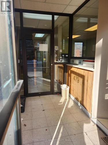 Main entrance - 479 Main Street E, Hamilton, ON 