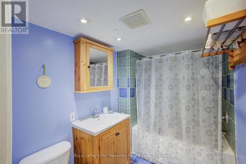 Main Floor Bathroom - 8539 Concession 8, Mapleton, ON - Indoor Photo Showing Bathroom