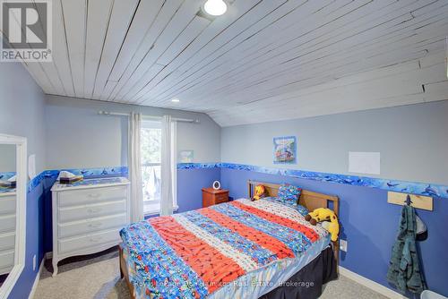 8539 Concession 8, Mapleton, ON - Indoor Photo Showing Bedroom