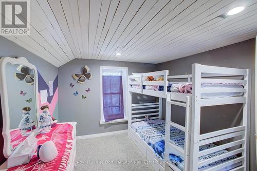 8539 Concession 8, Mapleton, ON - Indoor Photo Showing Bedroom