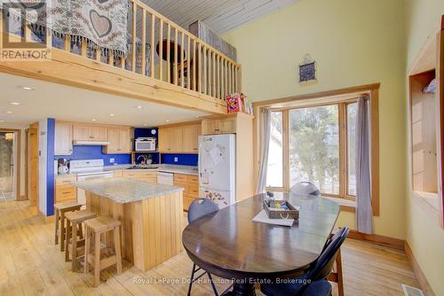 8539 Concession 8, Mapleton, ON - Indoor Photo Showing Dining Room
