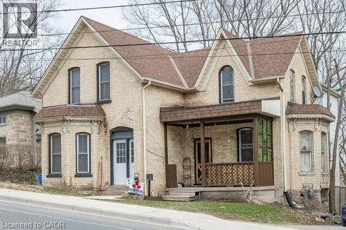 163 FOUNTAIN Street N  Cambridge, ON N3H 1H7