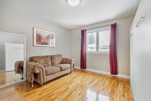 Chambre à coucher - 1817 Rue Delorme, Laval (Vimont), QC - Indoor Photo Showing Living Room