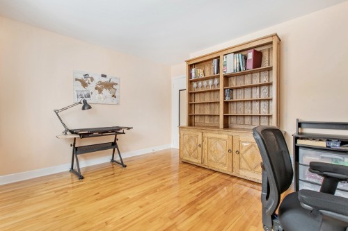 Chambre à coucher - 1817 Rue Delorme, Laval (Vimont), QC - Indoor Photo Showing Office