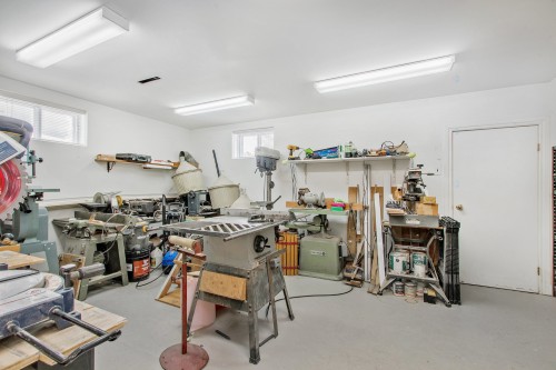 Garage - 1817 Rue Delorme, Laval (Vimont), QC - Indoor