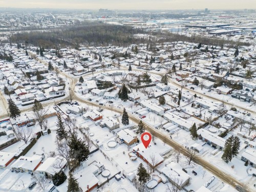 Photo aérienne - 1817 Rue Delorme, Laval (Vimont), QC - Outdoor With View