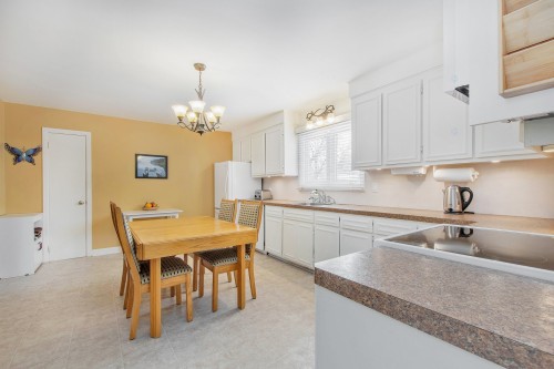 Cuisine - 1817 Rue Delorme, Laval (Vimont), QC - Indoor Photo Showing Kitchen