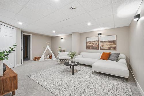 D 57 Apple Lane, Winnipeg, MB - Indoor