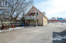 UPPER UNIT - 255 MCDONNEL STREET S  Peterborough (Town Ward 3), ON K9H 2W2